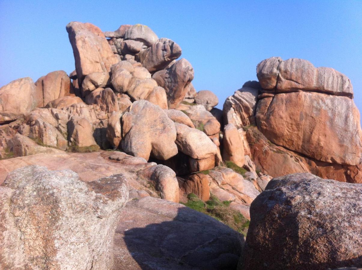 Trestraou, Cote De Granit Rose, Studio Vue Mer, Rez-De-Chaussee Perros-Guirec Exteriör bild